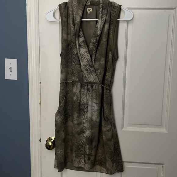 Aritzia Wilfred Dress - Picture 1 of 4